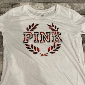 White VS PINK tshirt